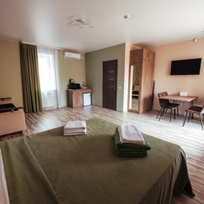 Семейный с отдельным входом №1