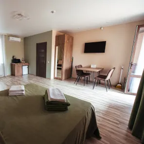 Семейный с отдельным входом №1