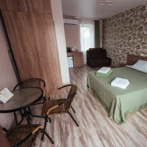 Трехместный с отдельным входом №2